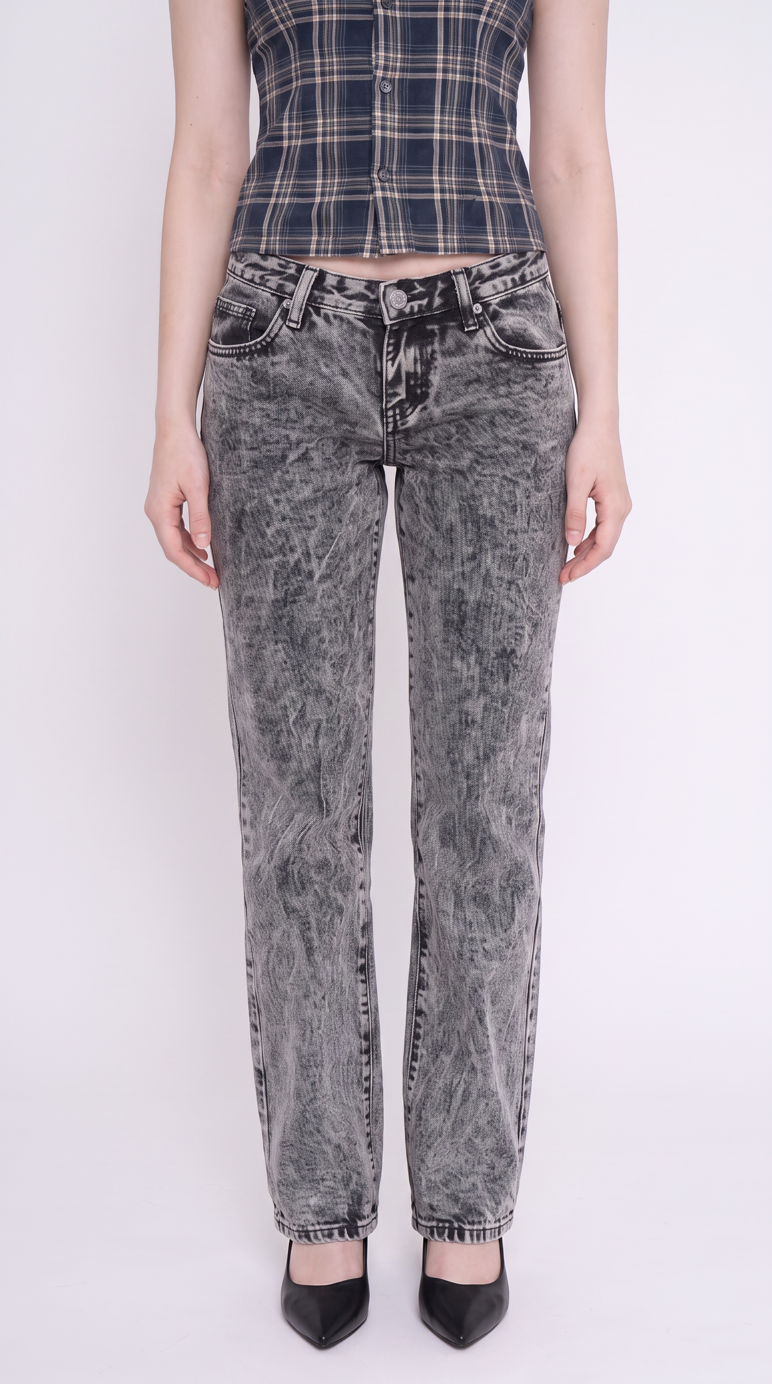 Low Waist Straight Leg Jeans